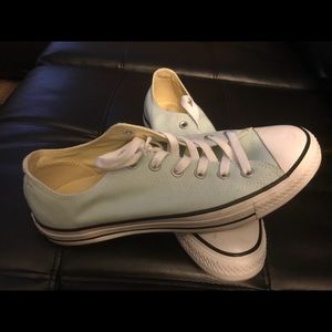 Converse Size 11 Womens